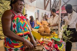 marche_artisanal_maroni_guyane_-_juin_2014_c_c._berthier-6.jpg