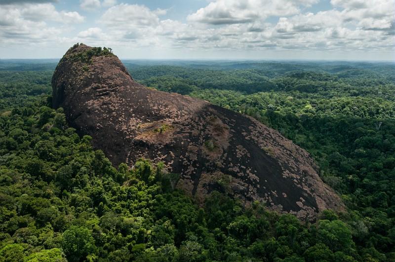 vue_aerienne_de_linselberg_mamilipan_ou_roche_suski_c_feuillet-pag.jpg